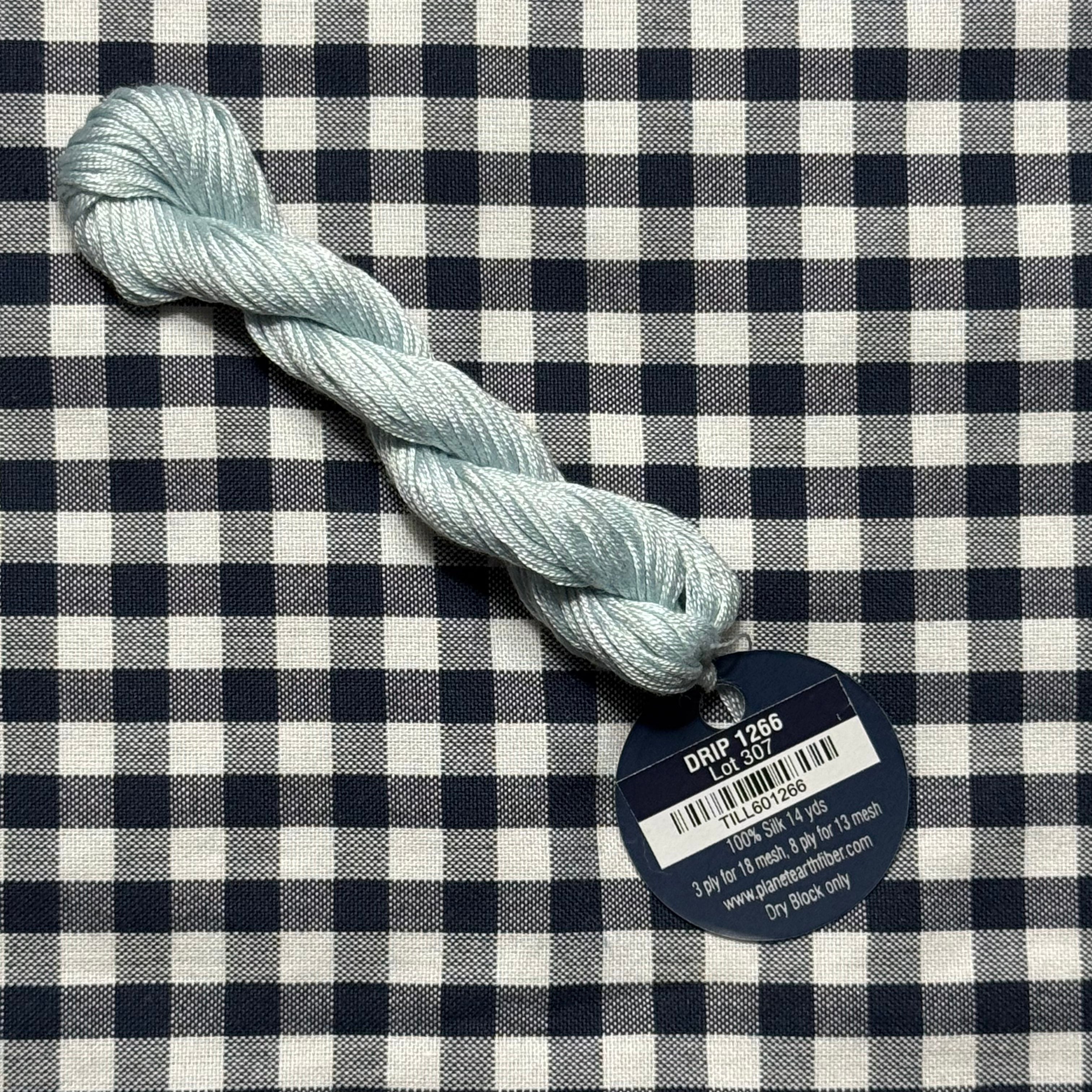 1266 Drip | Planet Earth Ply Silk – The Needlepoint Clubhouse