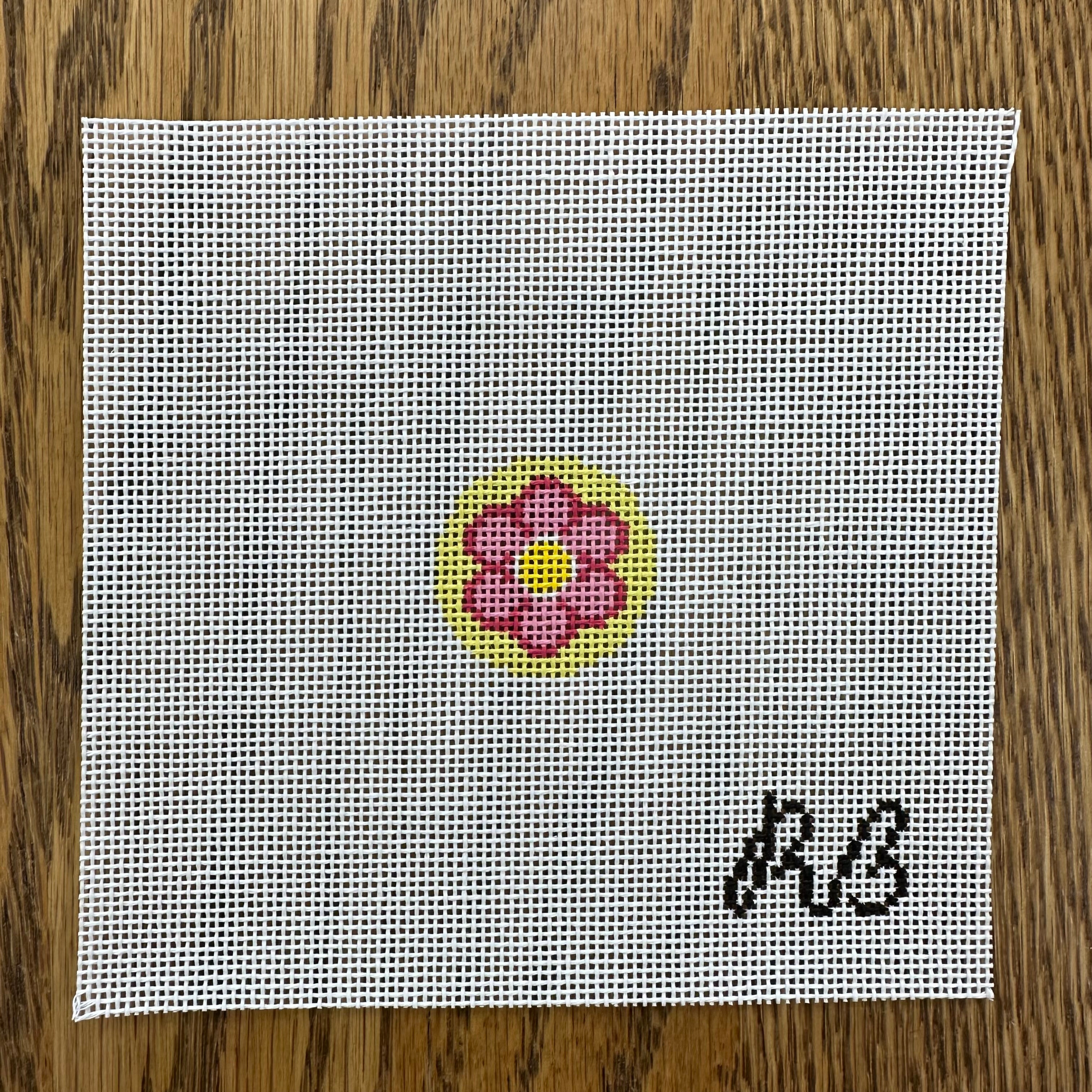 Mini - Daisy – The Needlepoint Clubhouse